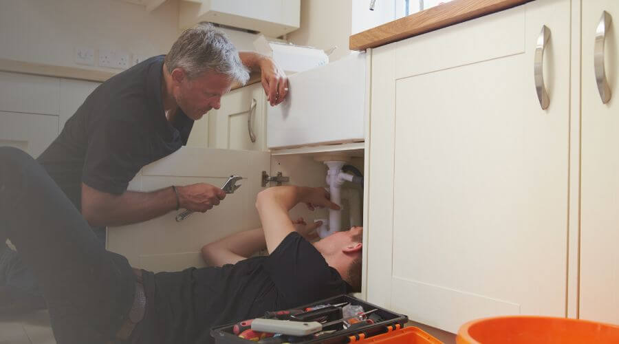 Professional burst pipe repair services in New Braunfels, TX